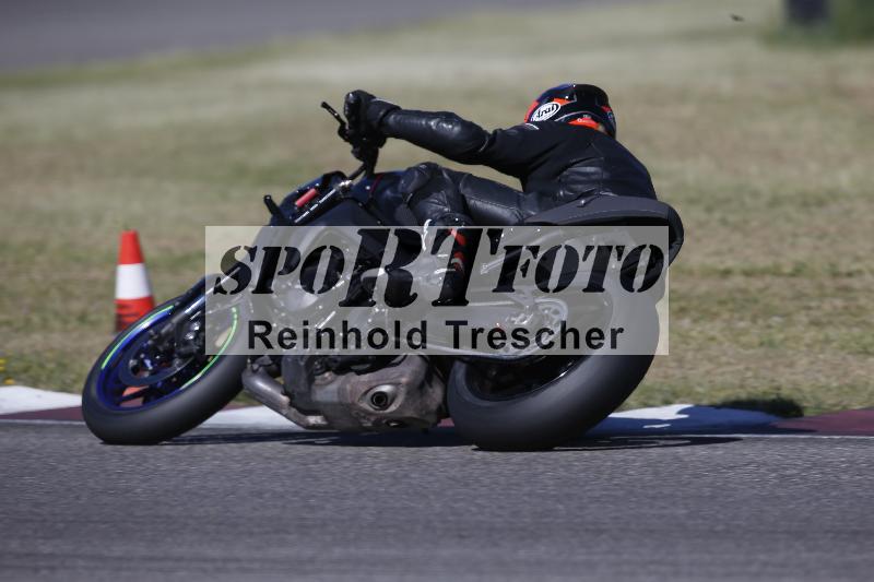 /13 01.05.2026  Speer Racing ADR/Gruppe gelb/backside